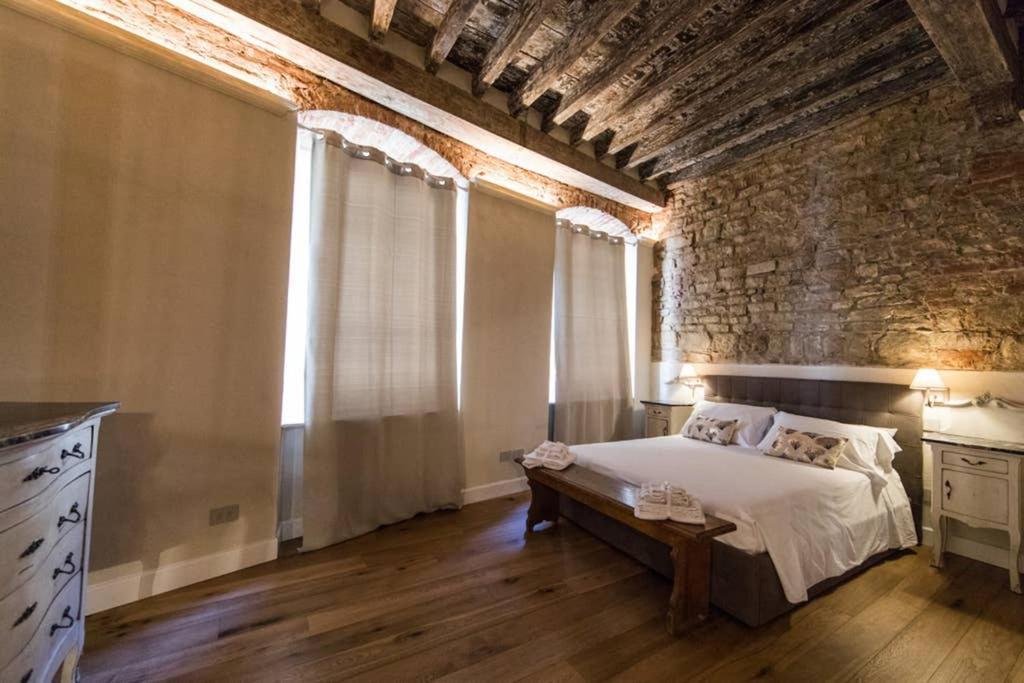 Irene's San Niccolo Apartamento